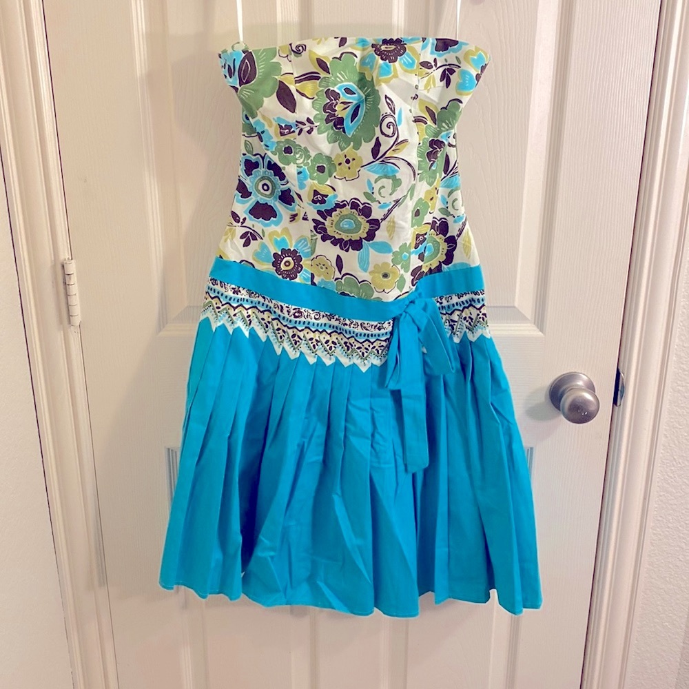Spazio European chic dress